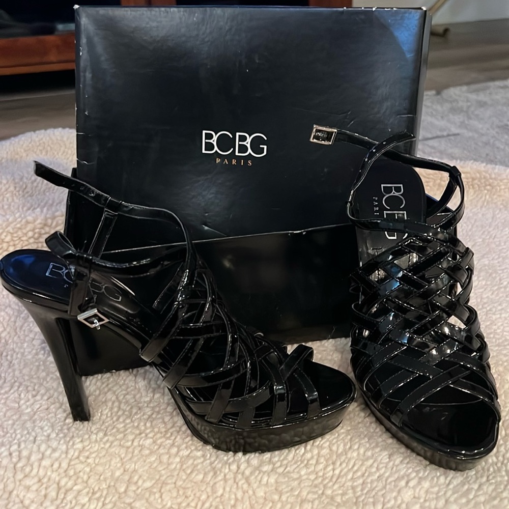 Women’s black very high heel, platform